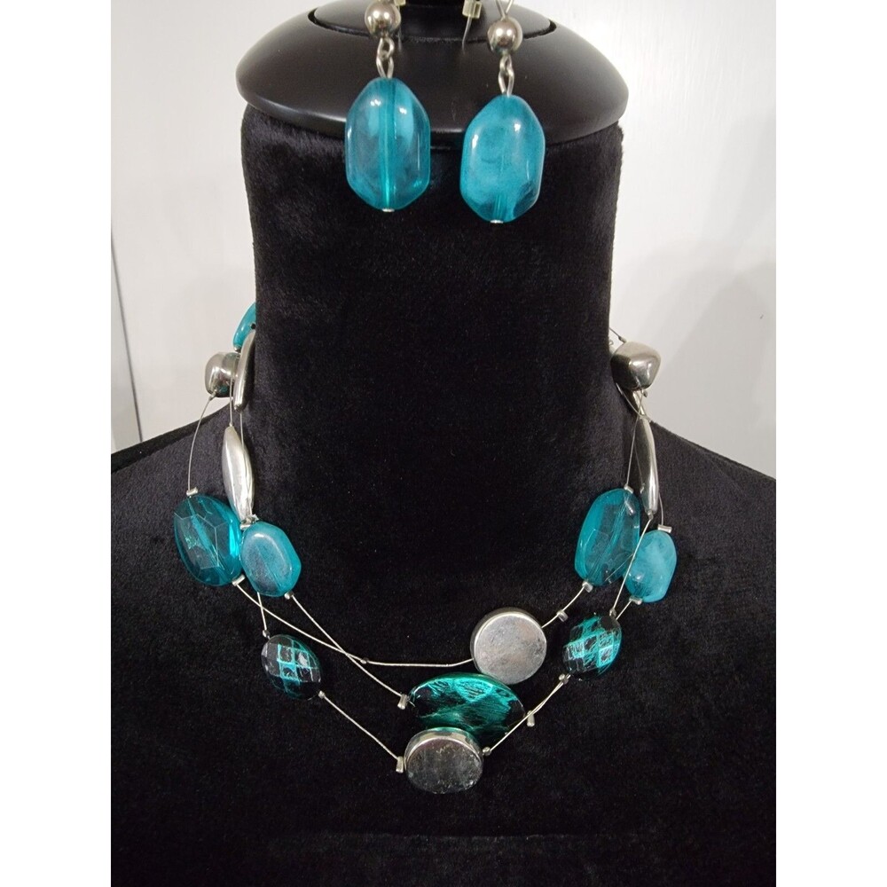 Turquoise/Teal/Silver Colored Layered Necklace With Matching Earrings
